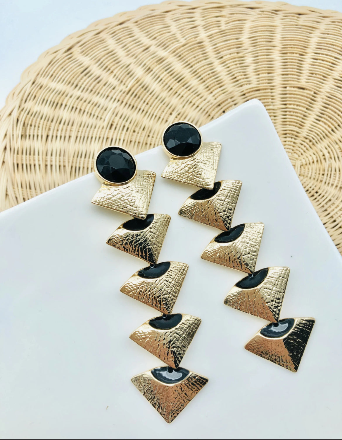 The Troy Earrings (black)