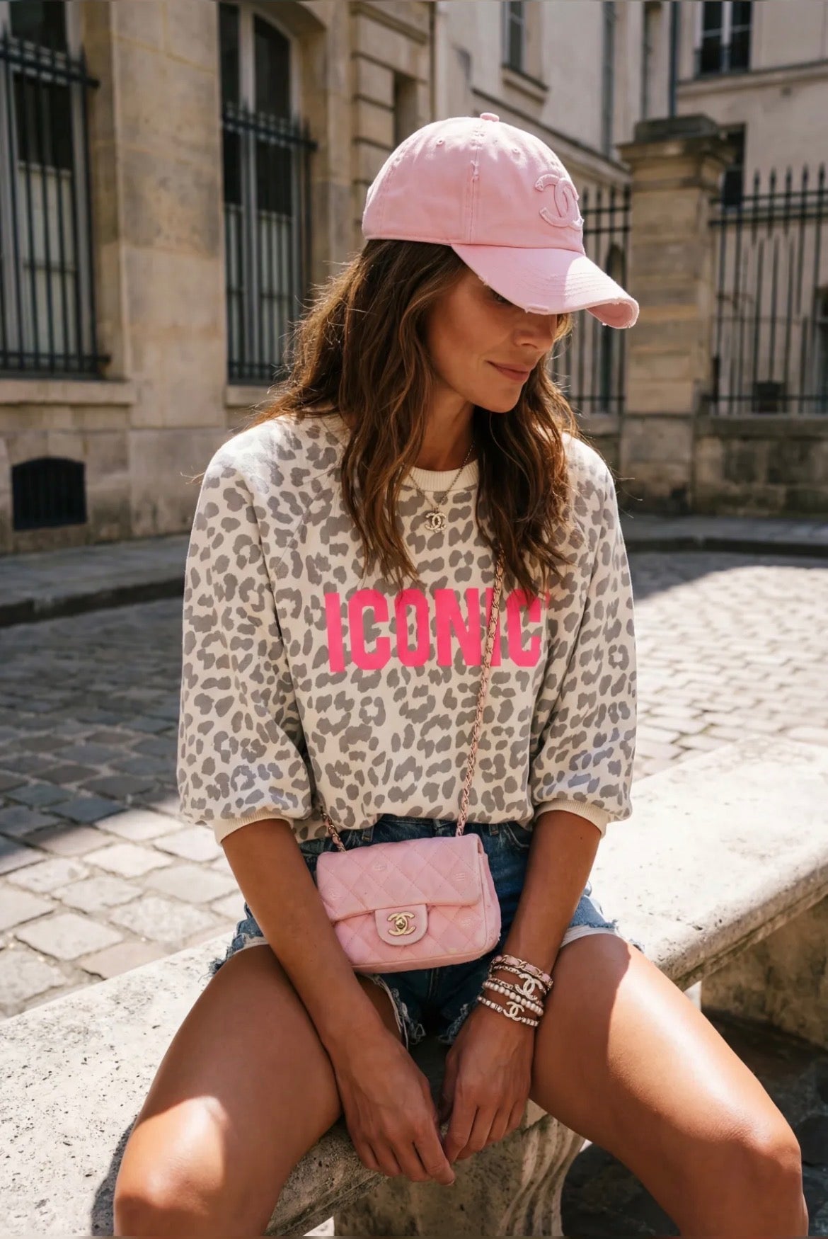 The ICONIC sweater white