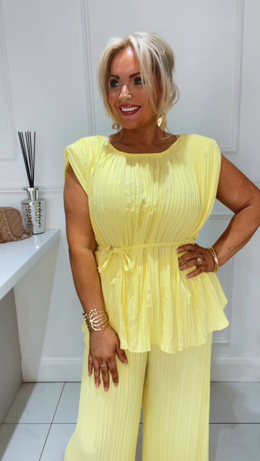 The Heidi 2 piece