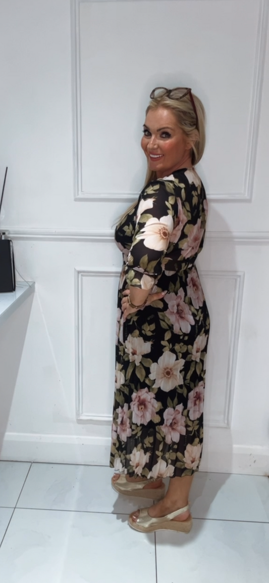 The Roisin Dress (black)